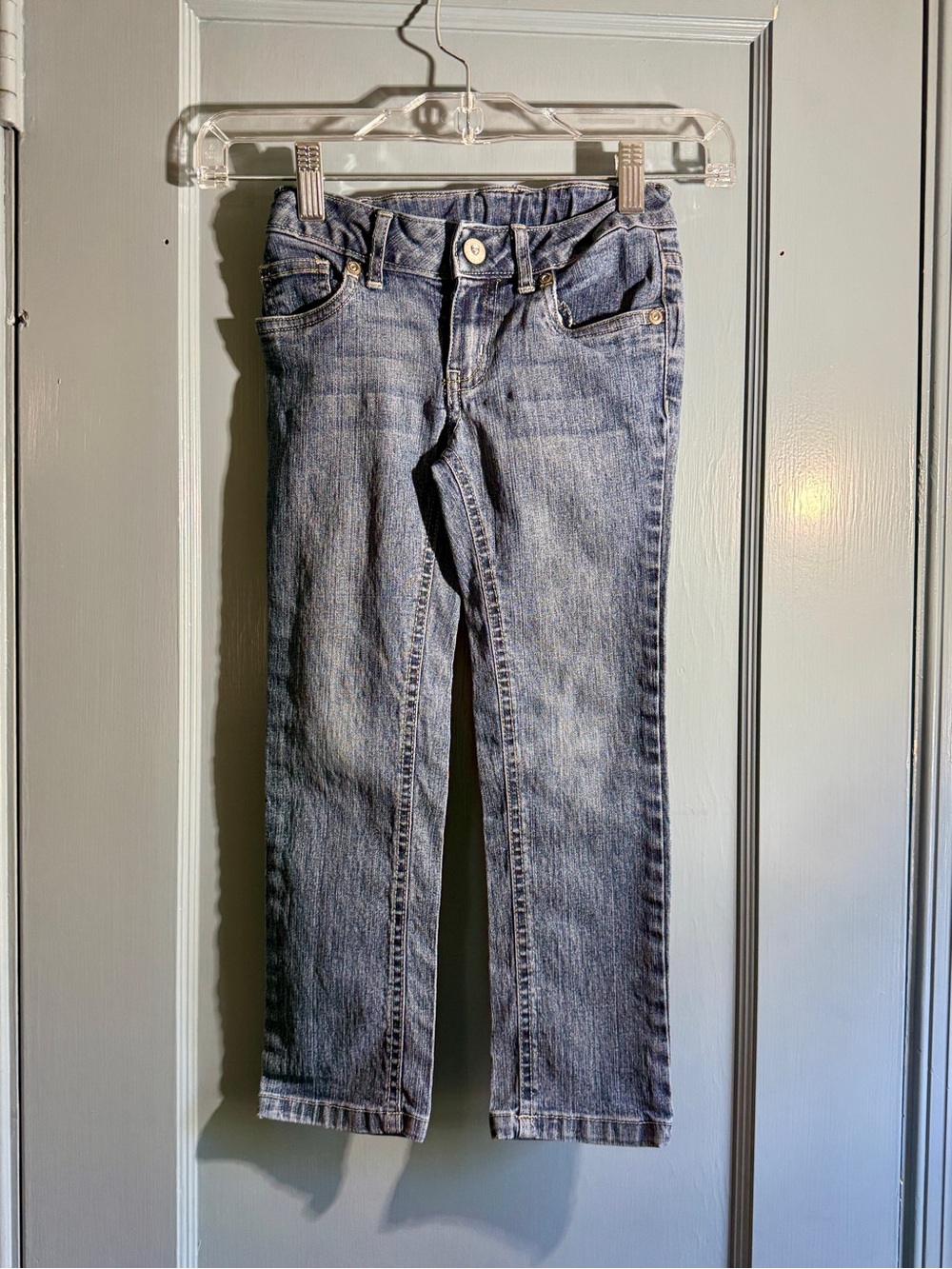 Kids Straight-Leg Denim Jeans in Light Blue Wash